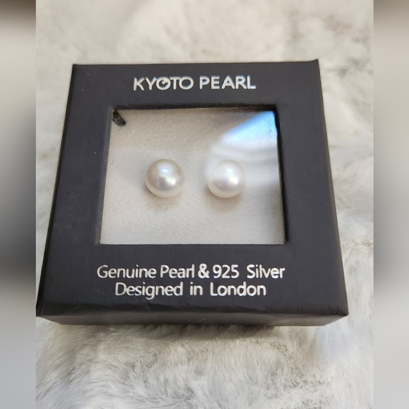 NWT Kyoto Pearl Earrings - Picture 8 of 9